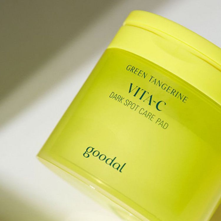 Goodal 韓國 青橘維他命C 淡斑護理棉片套組 (包含 70 片正裝 + 70 片補充裝)