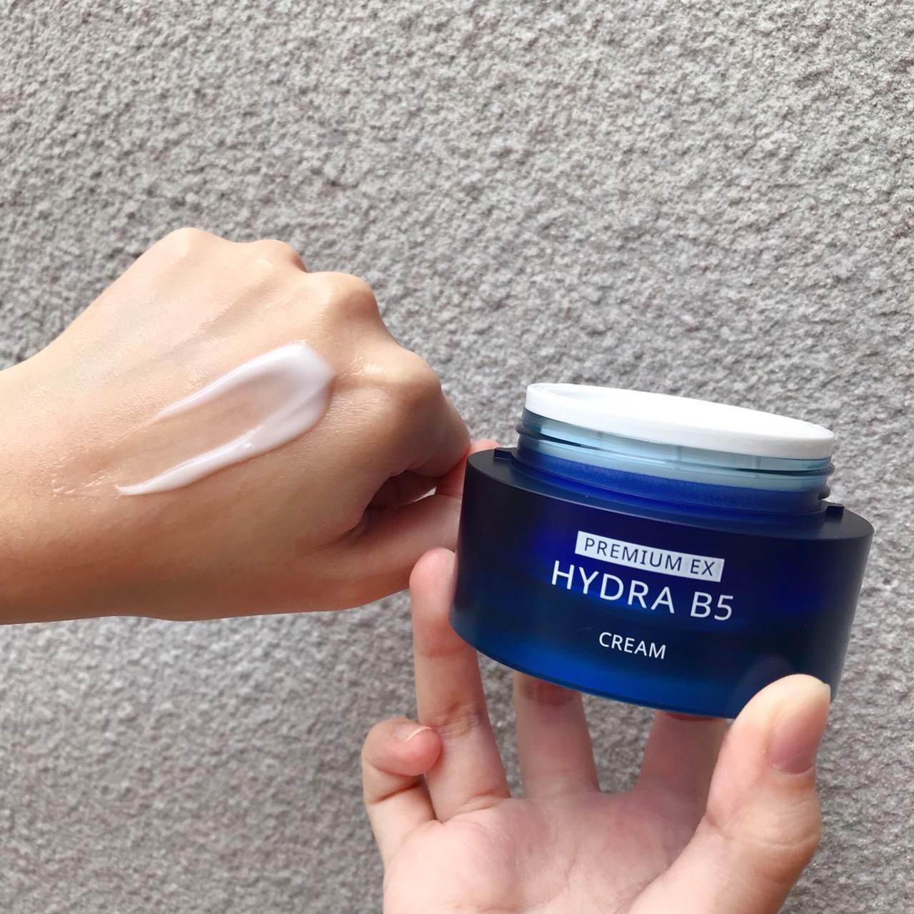 AHC Premium EX Hydra B5 Hyaluronic Acid Soothing Cream 50ml