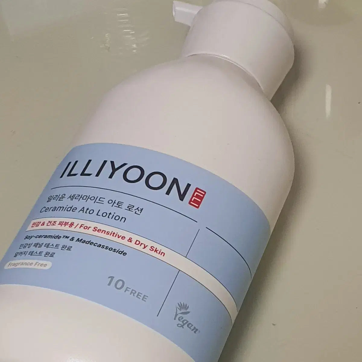 ILLIYOON Ceramide Ato Lotion 508ml