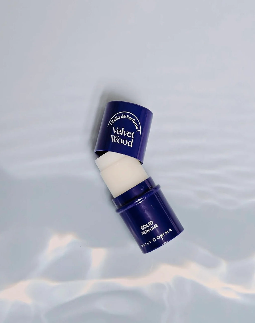 Daiso Daily Comma Bello de Perfume Velvet Wood Solid Perfume 4.7g