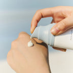 Skin1004 Madagascar Centella Hyalu-Cica Sérum Solaire Water-Fit SPF50+ PA++++ 50 ml