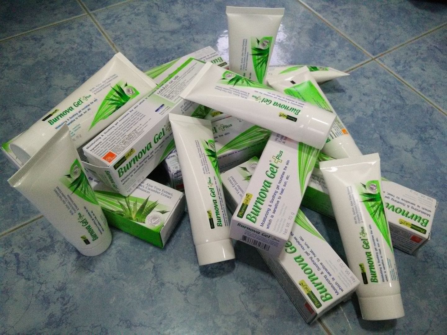 Burnova Moisturizing and Soothing Gel Plus 70g