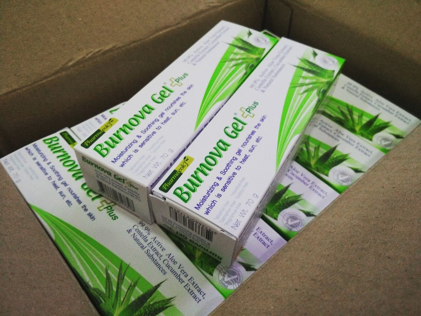 Burnova Moisturizing and Soothing Gel Plus 70g