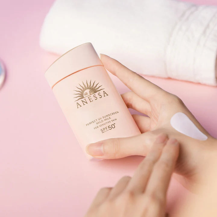 Anessa Perfect UV Sunscreen Mild Milk (Suitable For Sensitive Skin) SPF 50+ PA++++ 60ml