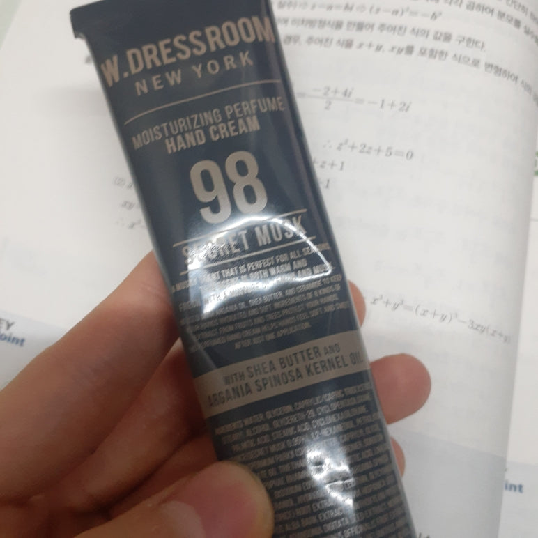 W.DRESSROOM 保濕香水護手霜 (No.98 秘境麝香) 50ml