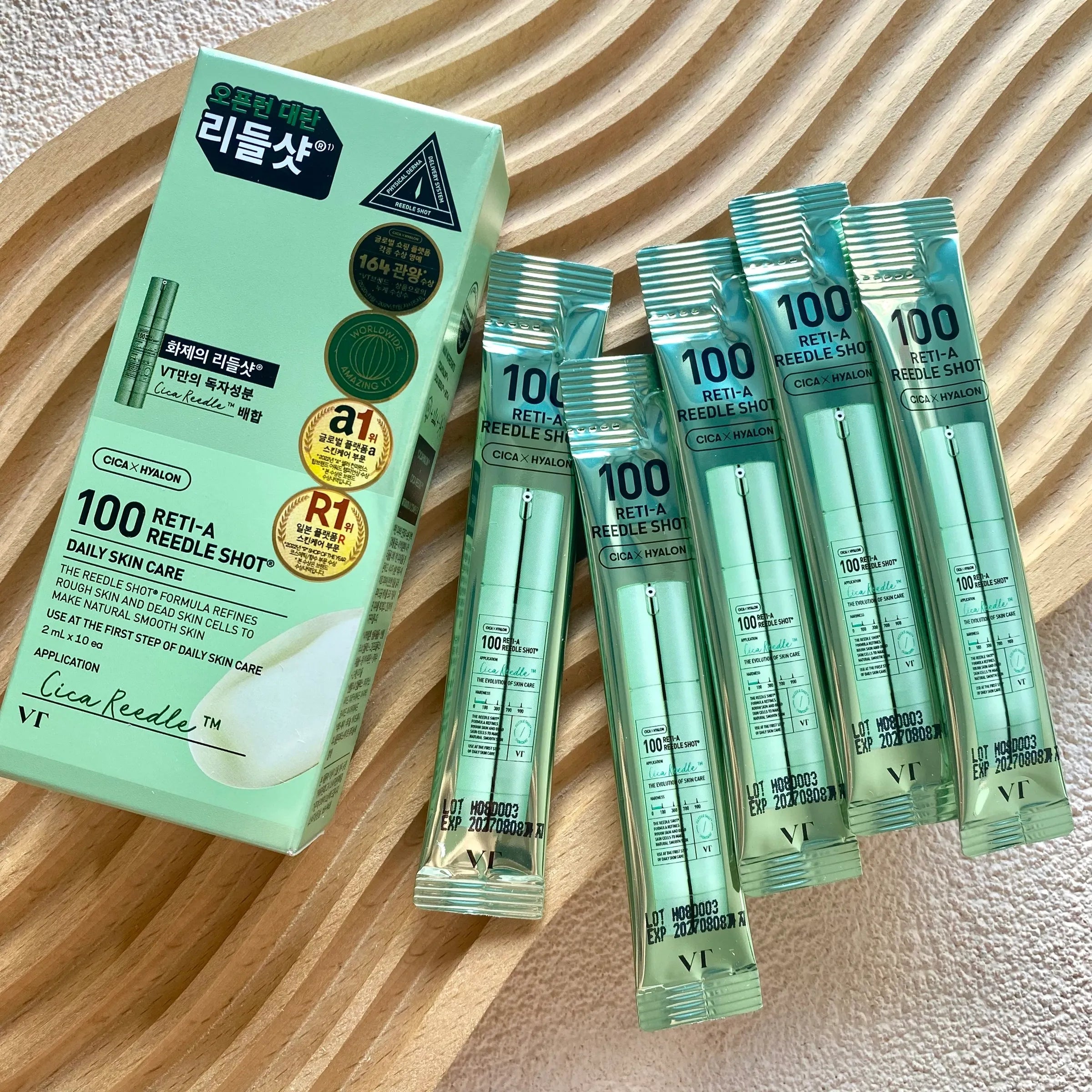 VT Cosmetics Reti-A Reedle Shot 100 Stick Pouch 10 packs / box