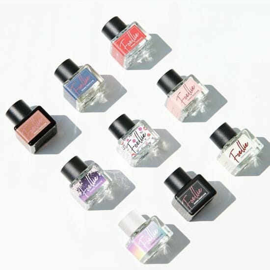 Foellie Feminine Inner Beauty Perfume (Strawberry) 5ml