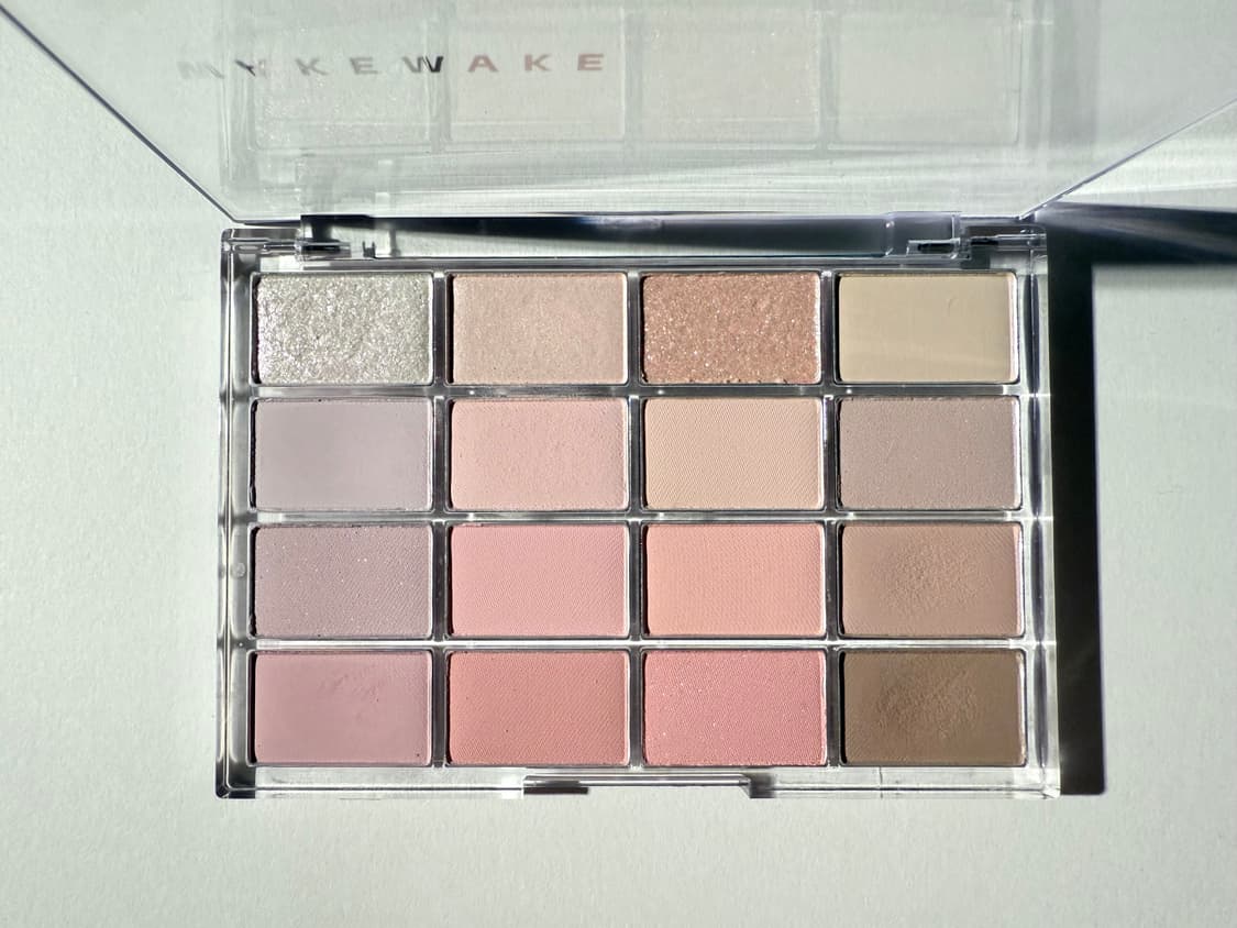 Wakemake Soft Blurring Eye Palette With 16 Colors (#04 Lavender Blurring) 14g