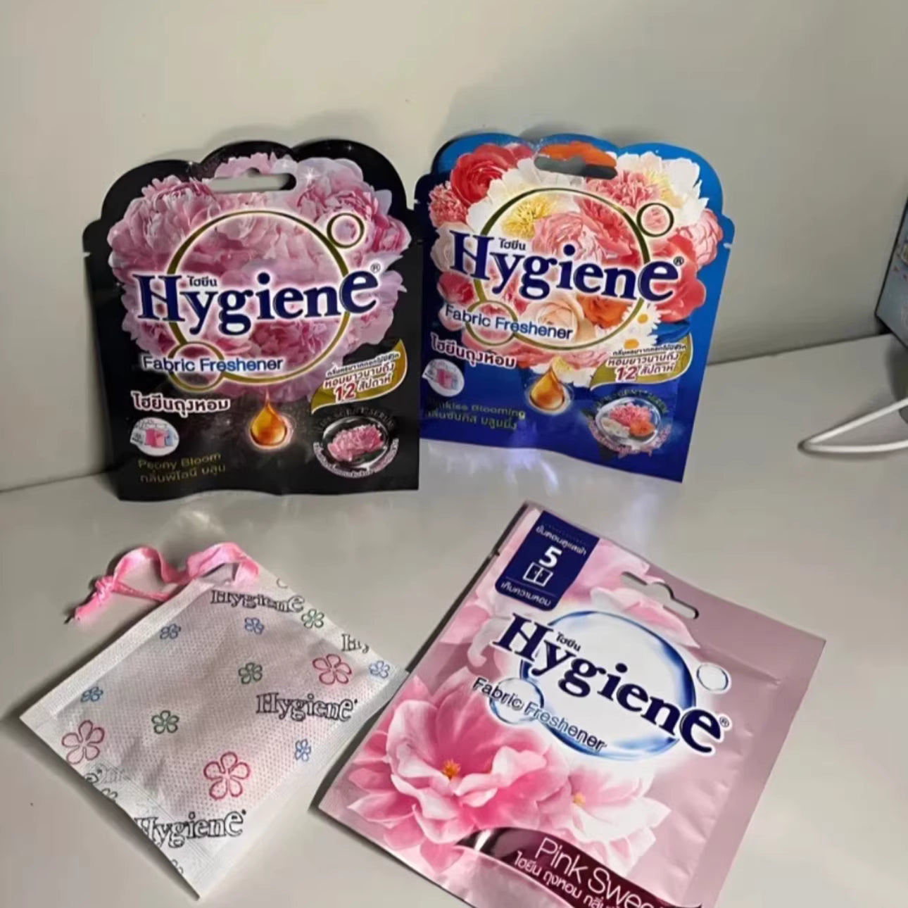 Hygiene Fabric Freshener Violet Soft 8g