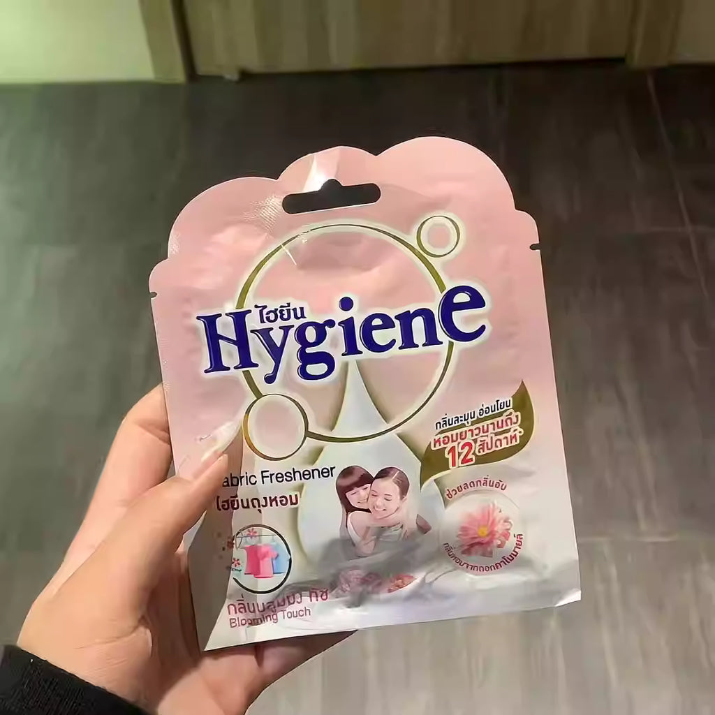 Hygiene Fabric Freshener Blooming Touch 8g