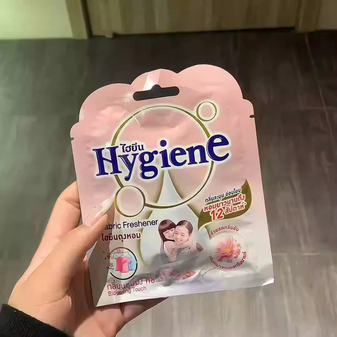 Hygiene Fabric Freshener Blooming Touch 8g