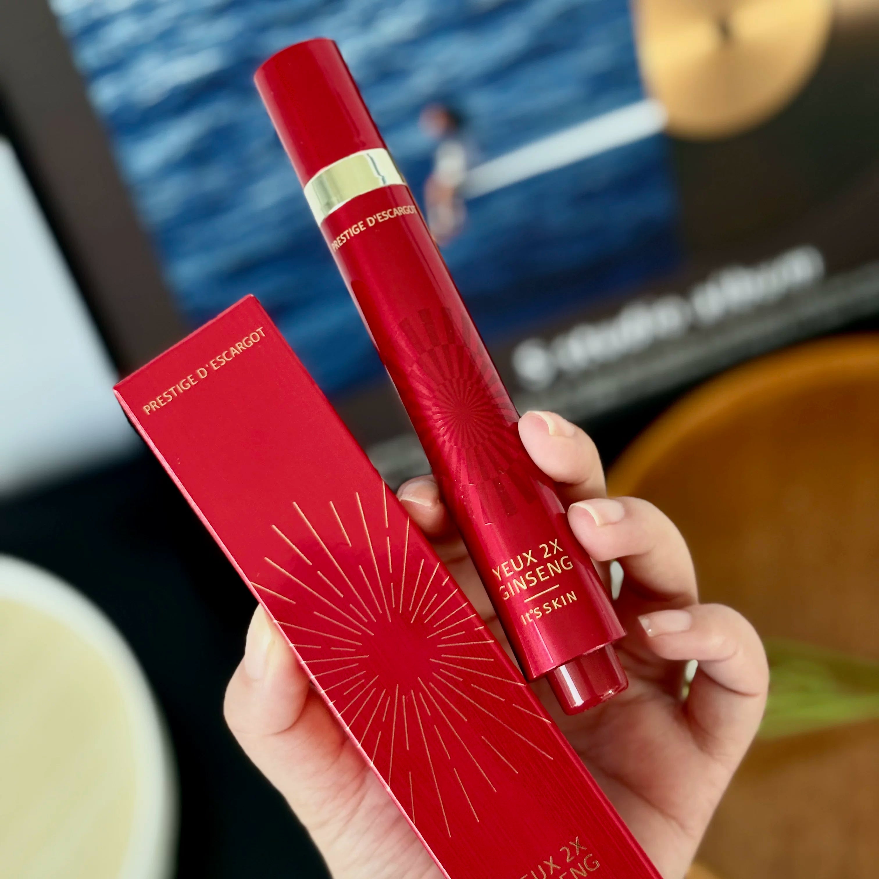 It's Skin Prestige Yeux 2X Ginseng 360° Cooling Roll-On Massager Eye Cream 15ml