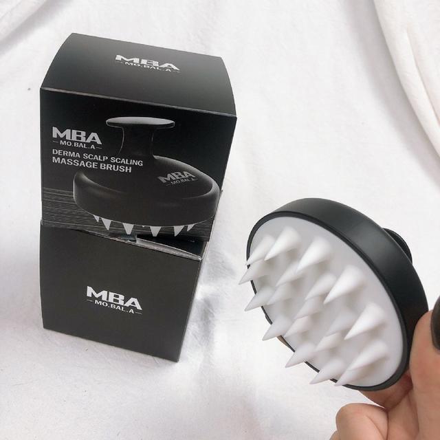 Daycell MBA MoBalA Derma Scalp Scaling Massage Brush