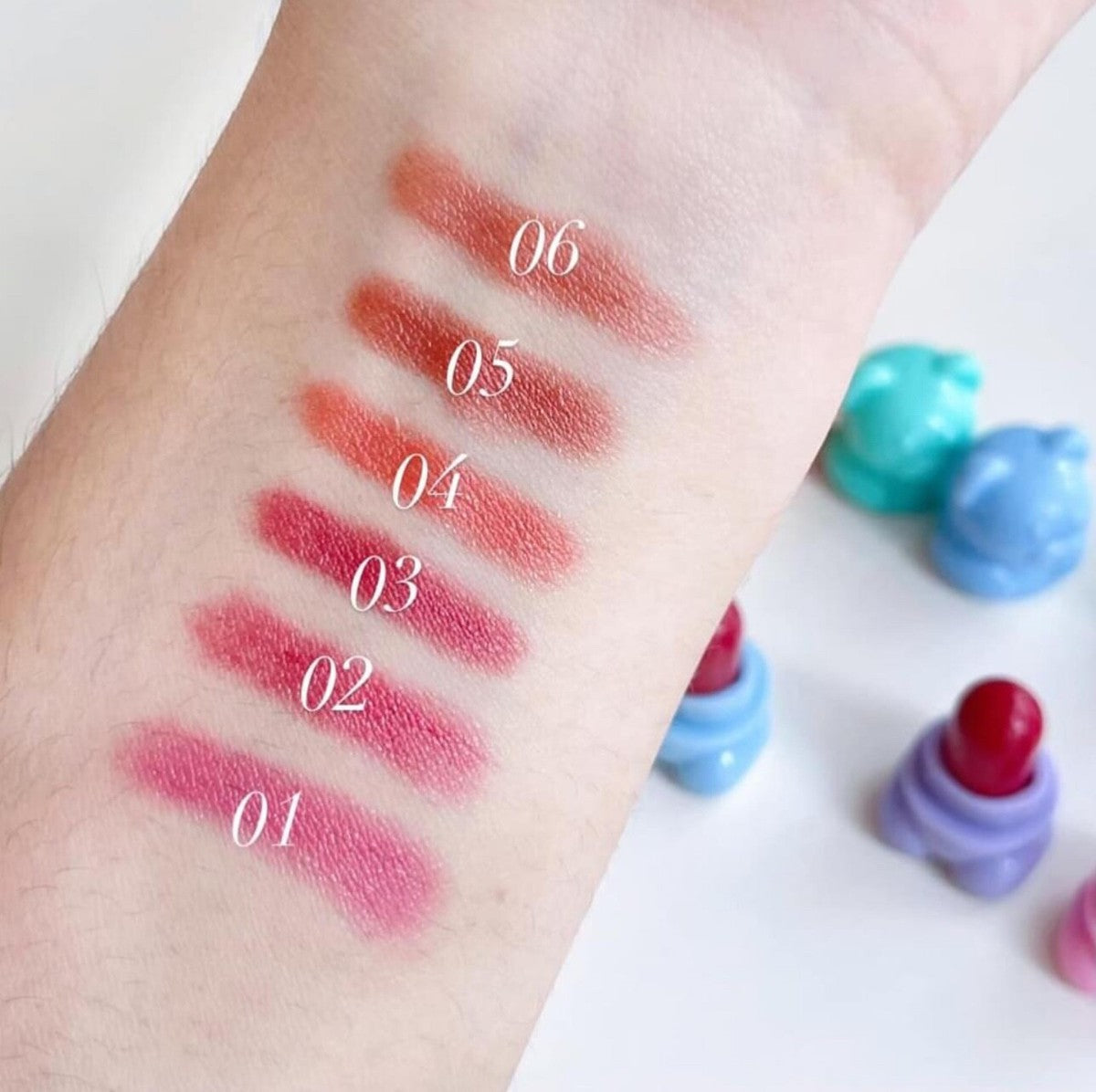 Cathy Doll Shiny Bear Lip Moist (#01 Candy Pink) 1.1g