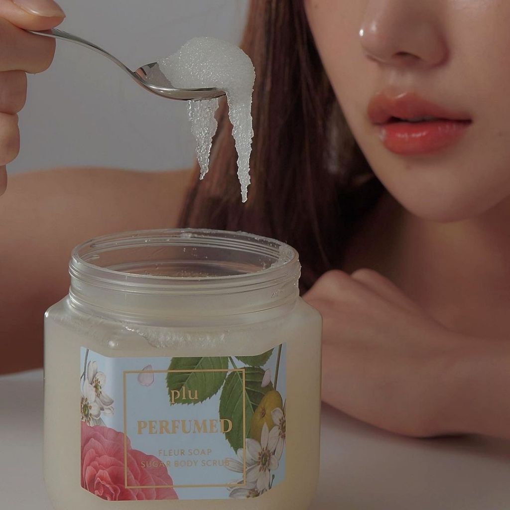 PLU Perfumed Sea Salt Body Scrub (White Blanc) 500g